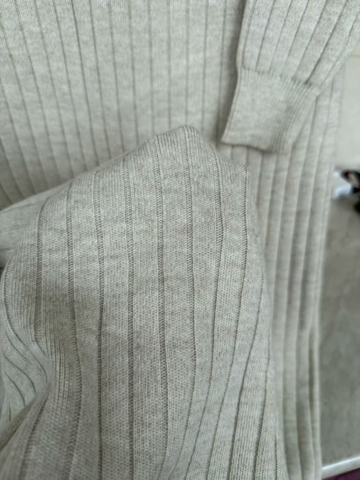 Дуже класна довга тепла сукня плаття