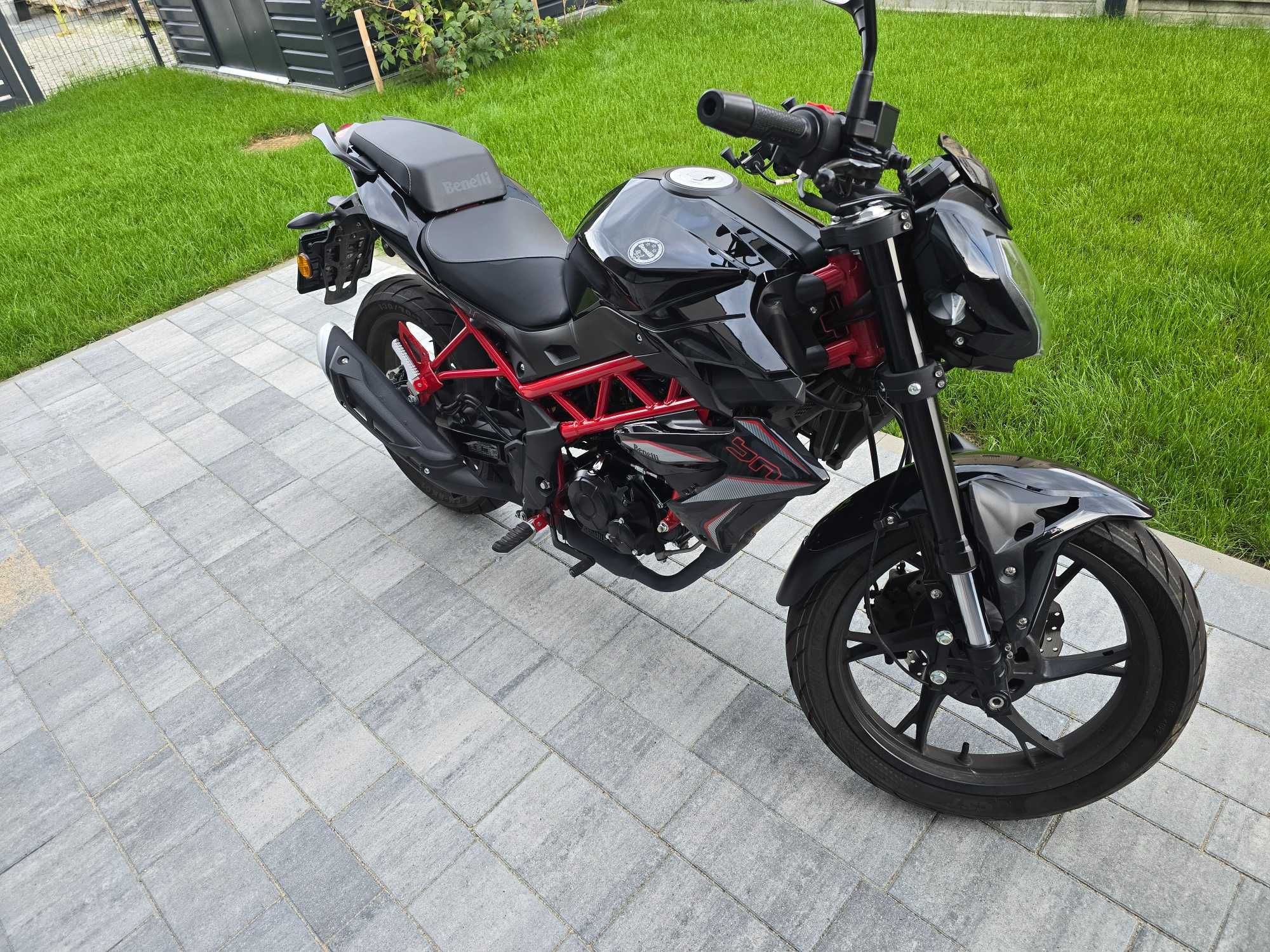Motor Benelli BN 125