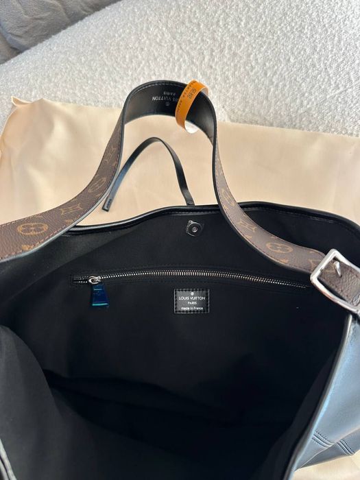 Женская кожаная сумка Louis Vuitton Shopper