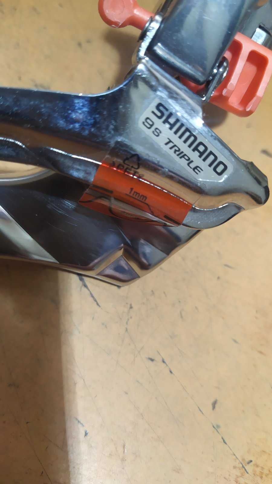 Передний шоссейный переключатель Shimano Triple 9s