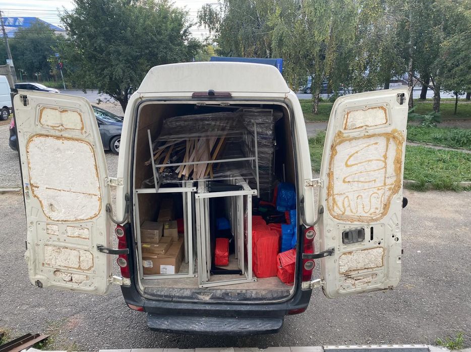 Вантажні перевезення/вантажники /sprinter 2t