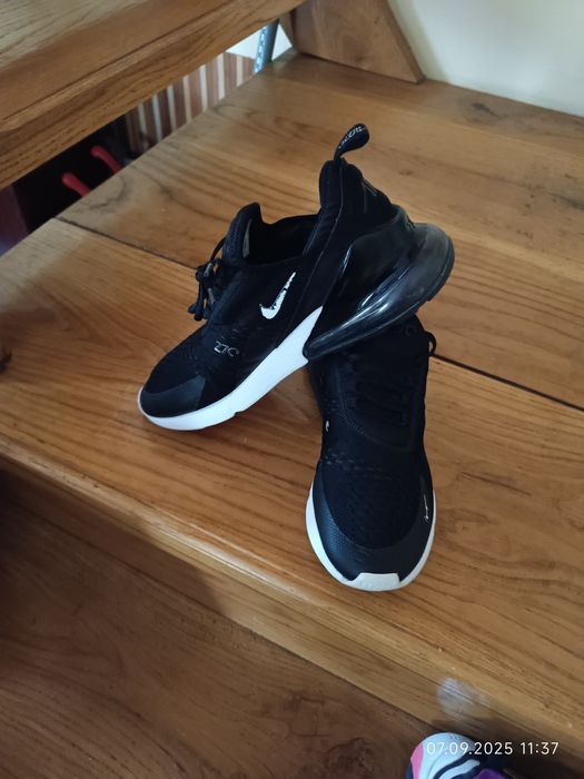 Nike оригінал розмір 42,5