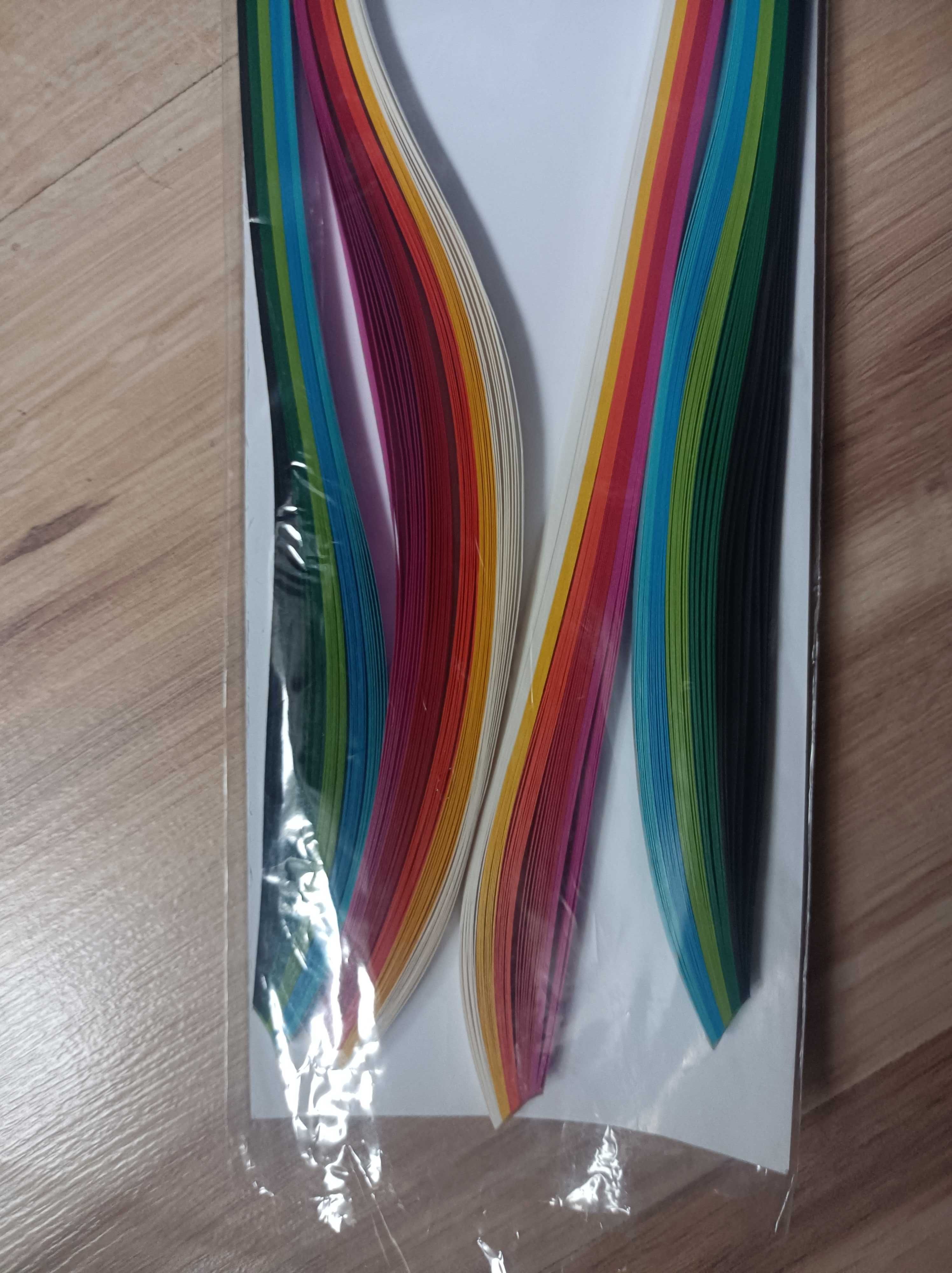 Paski quilling art