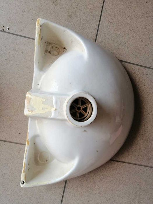 Umywalka łazienkowa porcelanowa 40x30. Możliwość dokupienia postumentu