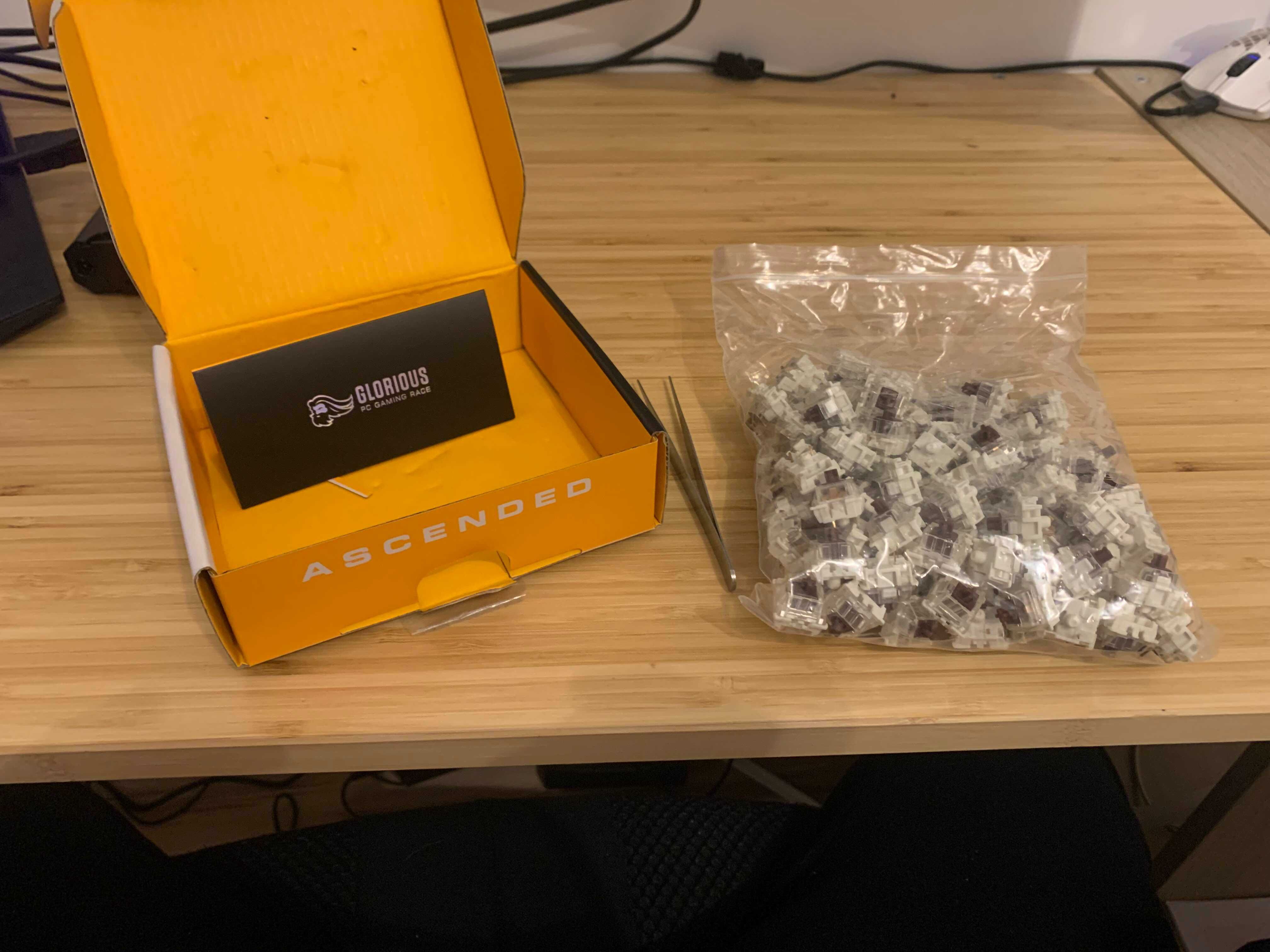 Klawiatura Glorious GMMK 2 RGB Compact 65% Gateron Brown KIT