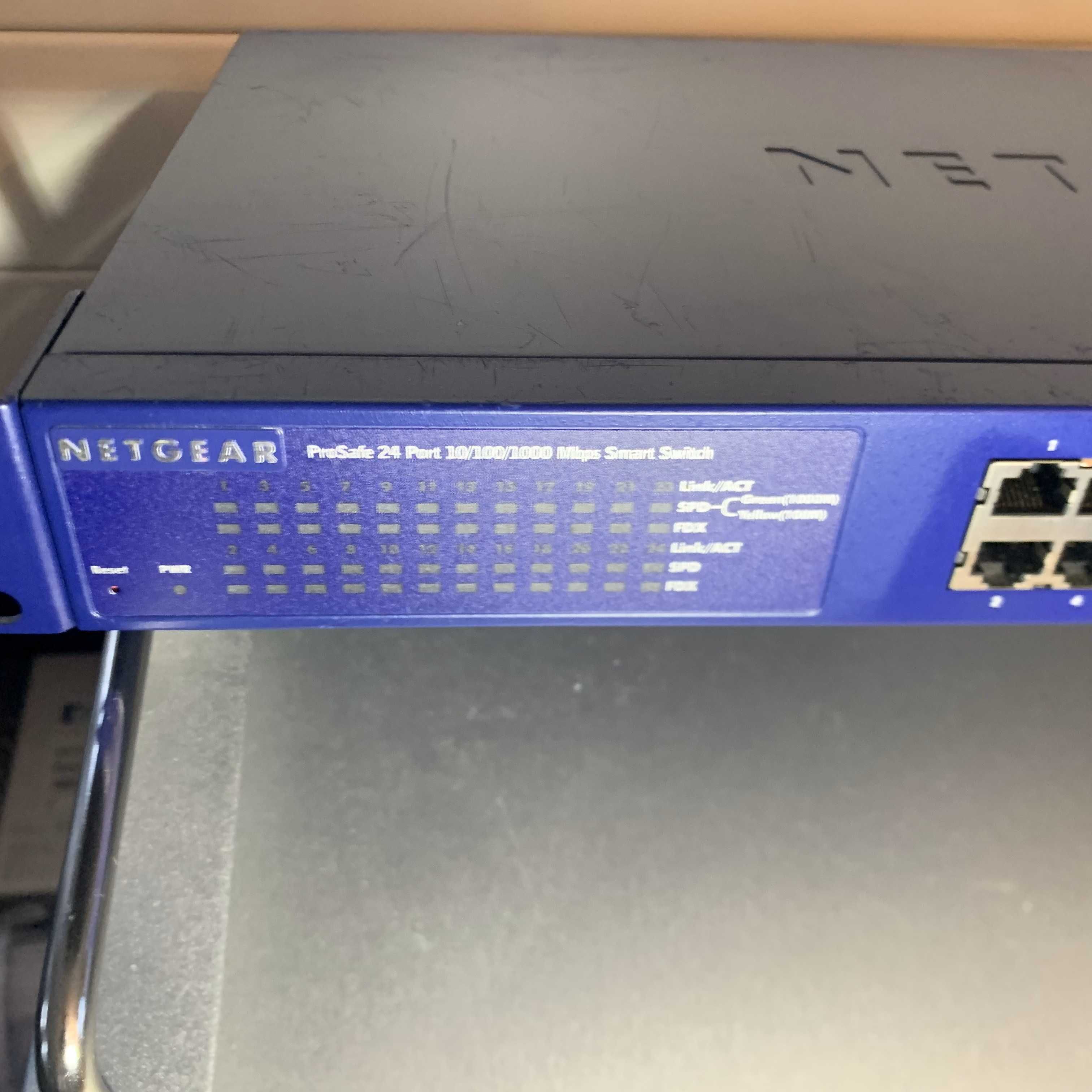 Netgear ProSafe 24 Port Gigabit Smart Switch GS724T