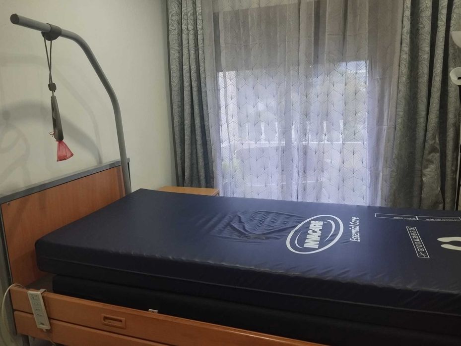 Cama articulada eléctrica