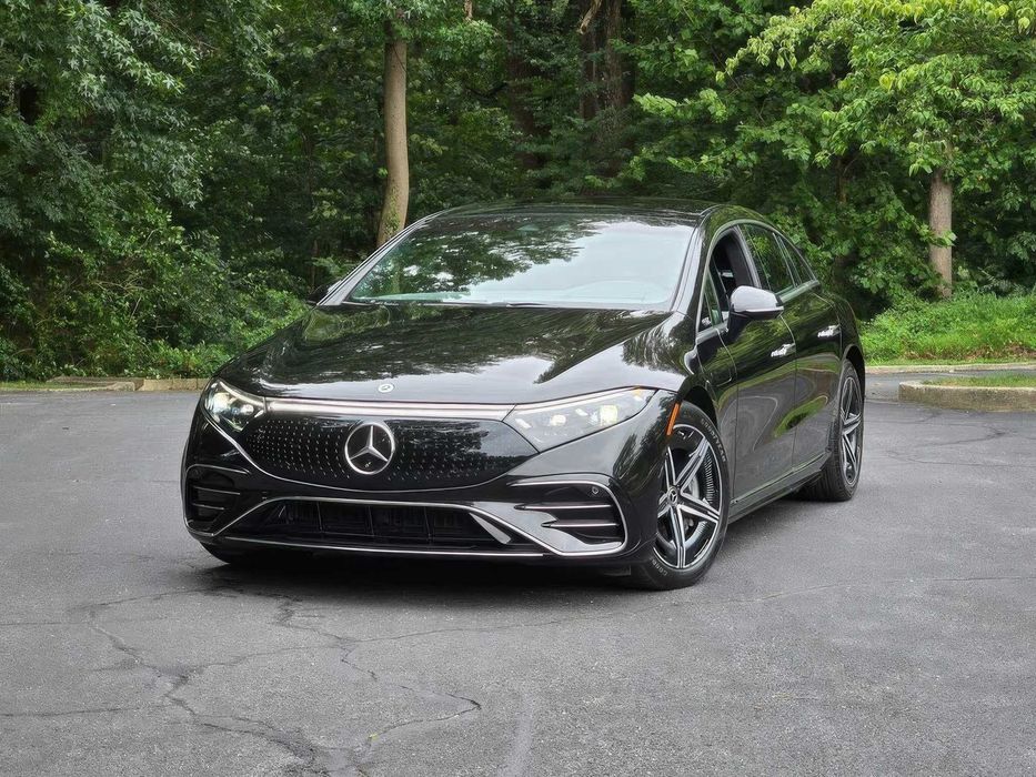 Mercedes-Benz EQS      2022