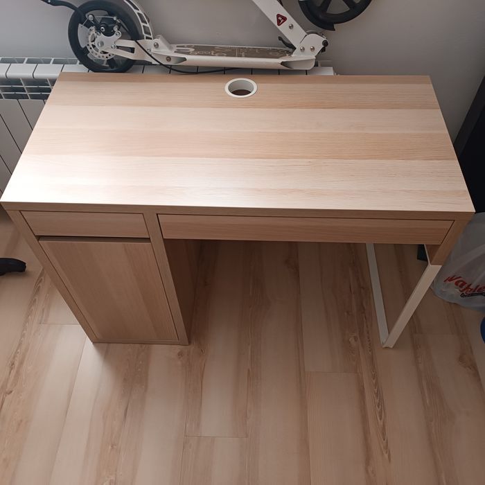 MICKE
Biurko, imitacja dębu bejcowanego na biało, 105x50 cm