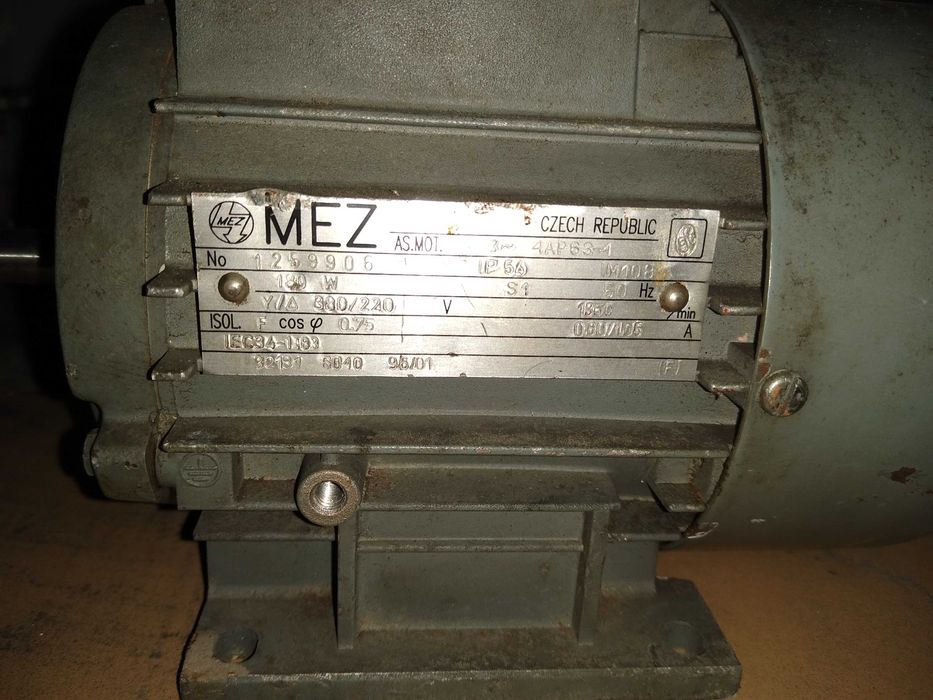 silnik 3 fazowy  firmy MEZ