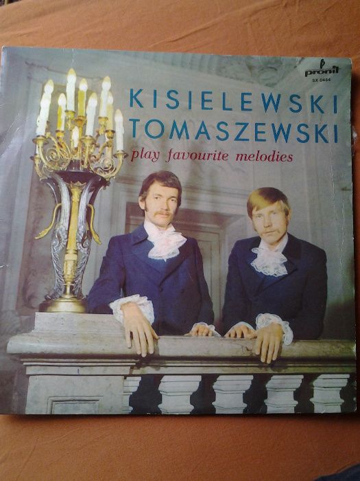 Wacław Kisielewski & Marek Tomaszewski "Play favourite melodies"