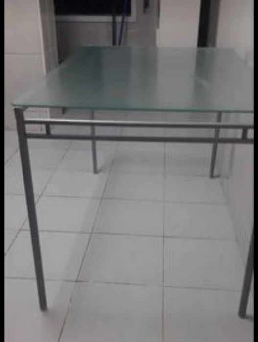 Mesa cozinha em vidro