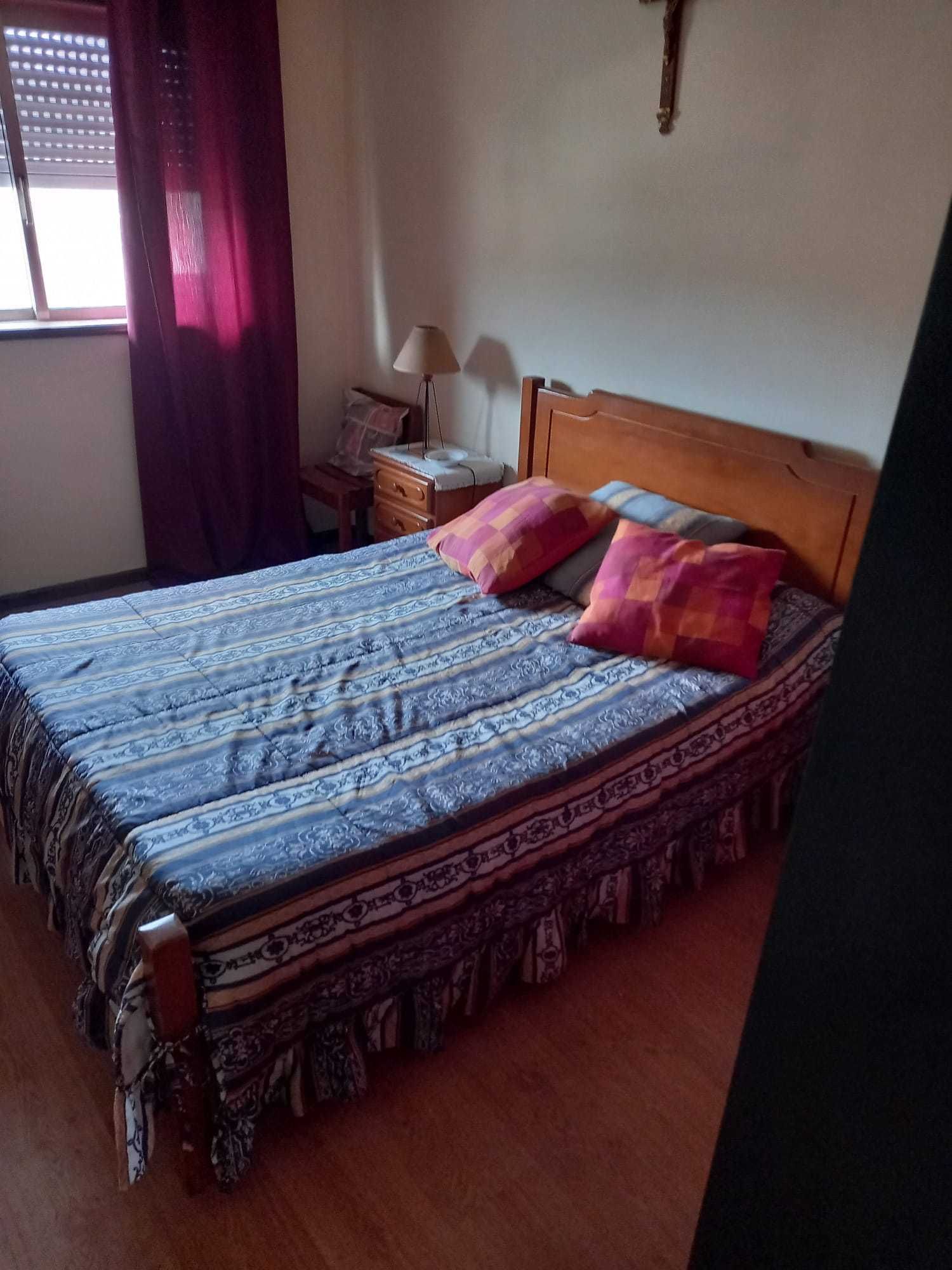 Quarto para alugar a casal trabalhadores ou menina/ senhora