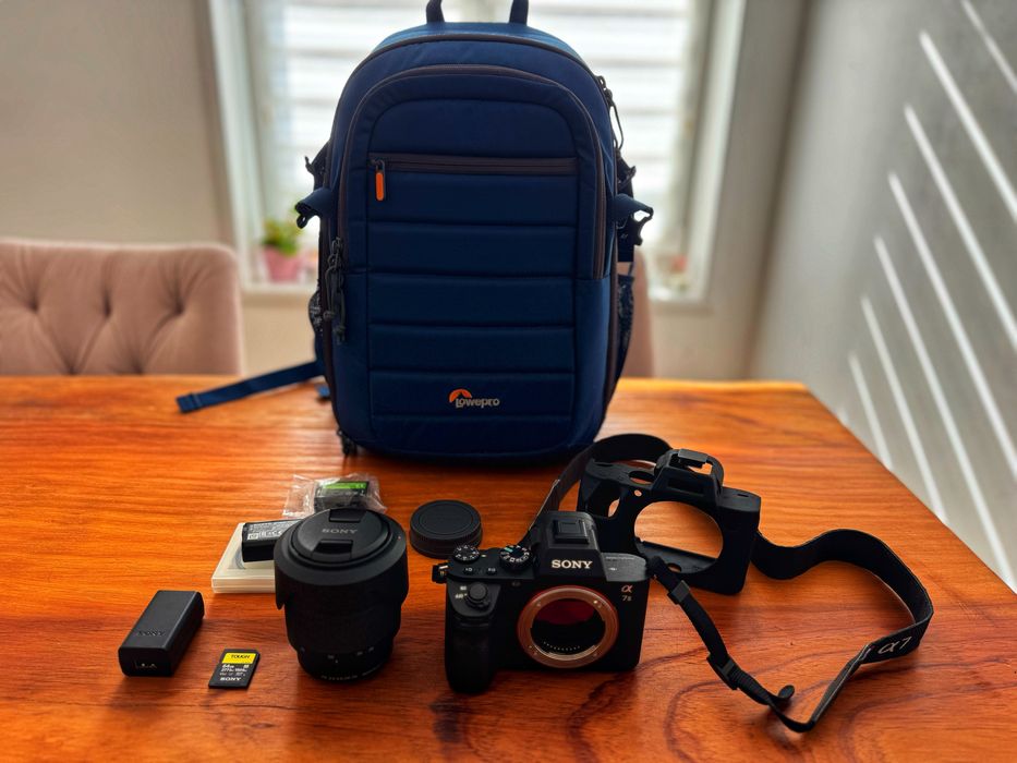 Sony A7 II + Lente Sony FE 3.5-5.6/28-70 OSS — Apenas 1782 disparos