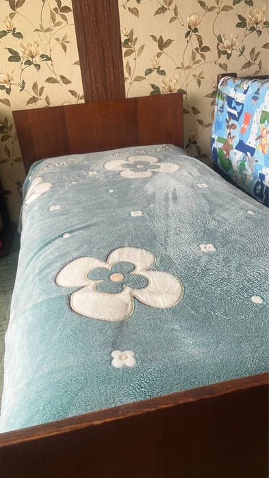 Два ліжка з матрацами