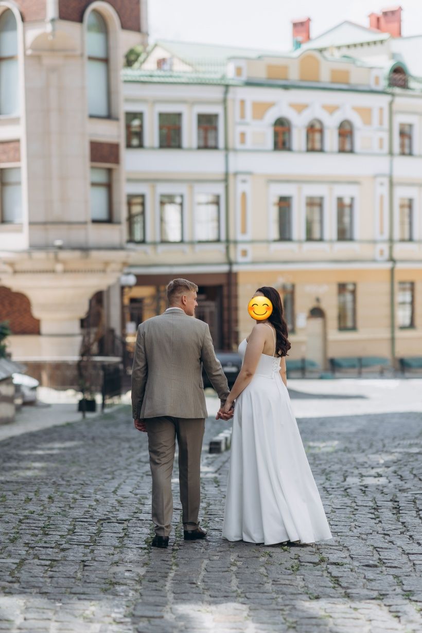 Весільна сукня біла/ на випускний