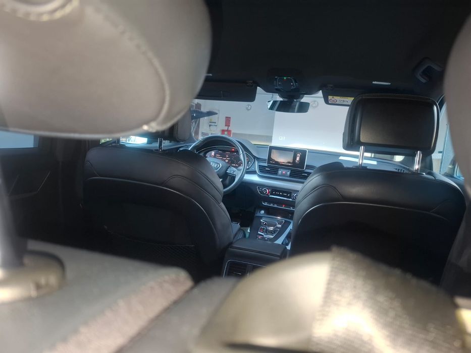 Sprzedam Audi Q5 2019