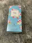 Perfume feminino Thaty