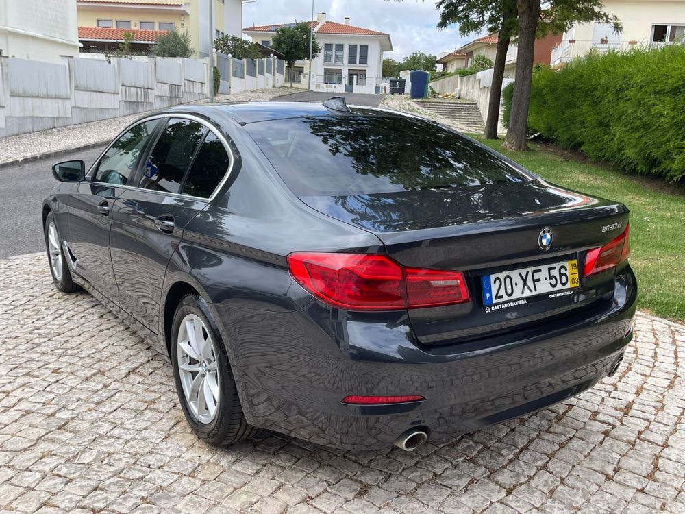 BMW 520d 2019 FINANCIAMENTO/GARANTIA/RETOMAS