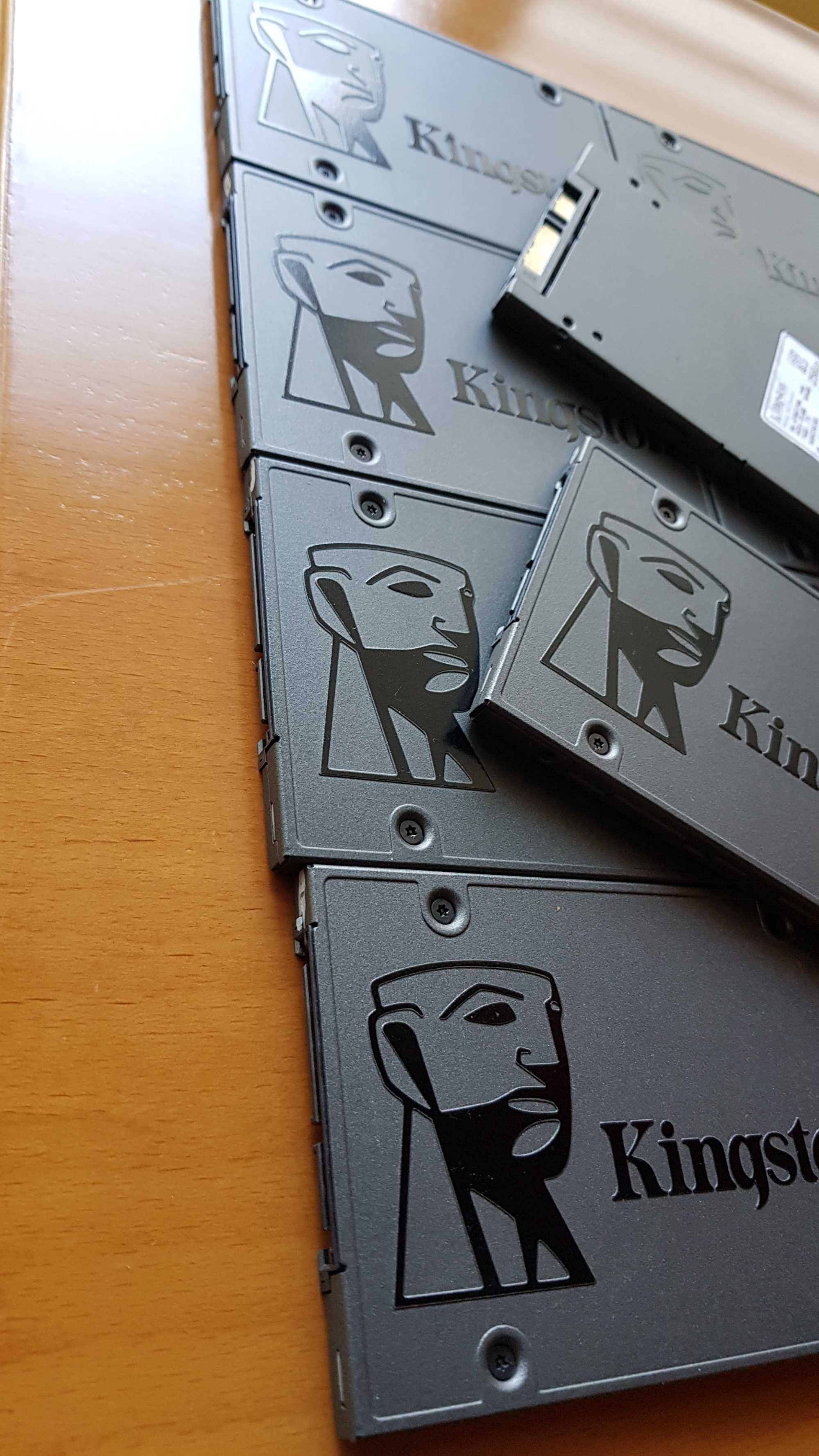 SSDs 120 gb Kingstone