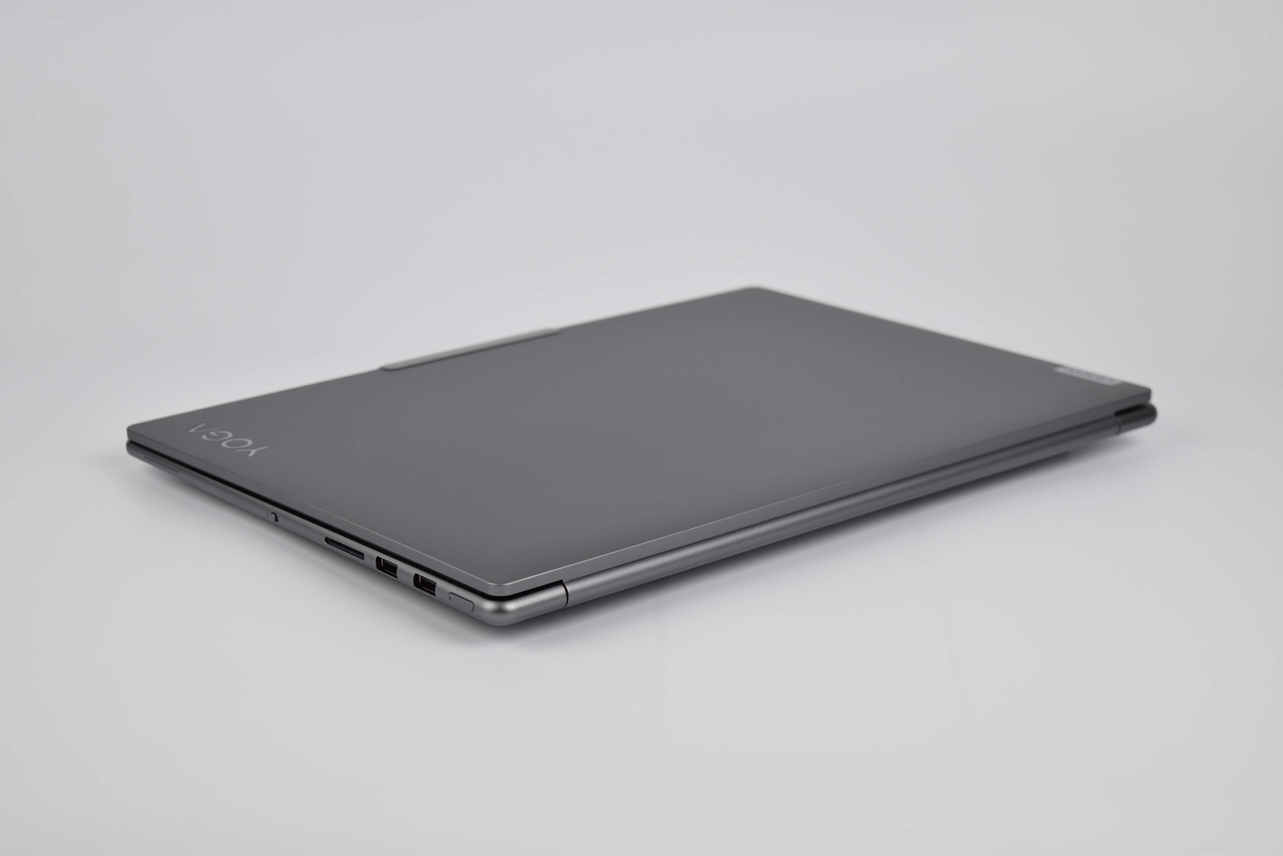 Сенсорний 3.2K Lenovo Yoga Pro 9 16IMH9 U9-185H/RTX4070/64/1TB Ноутбук