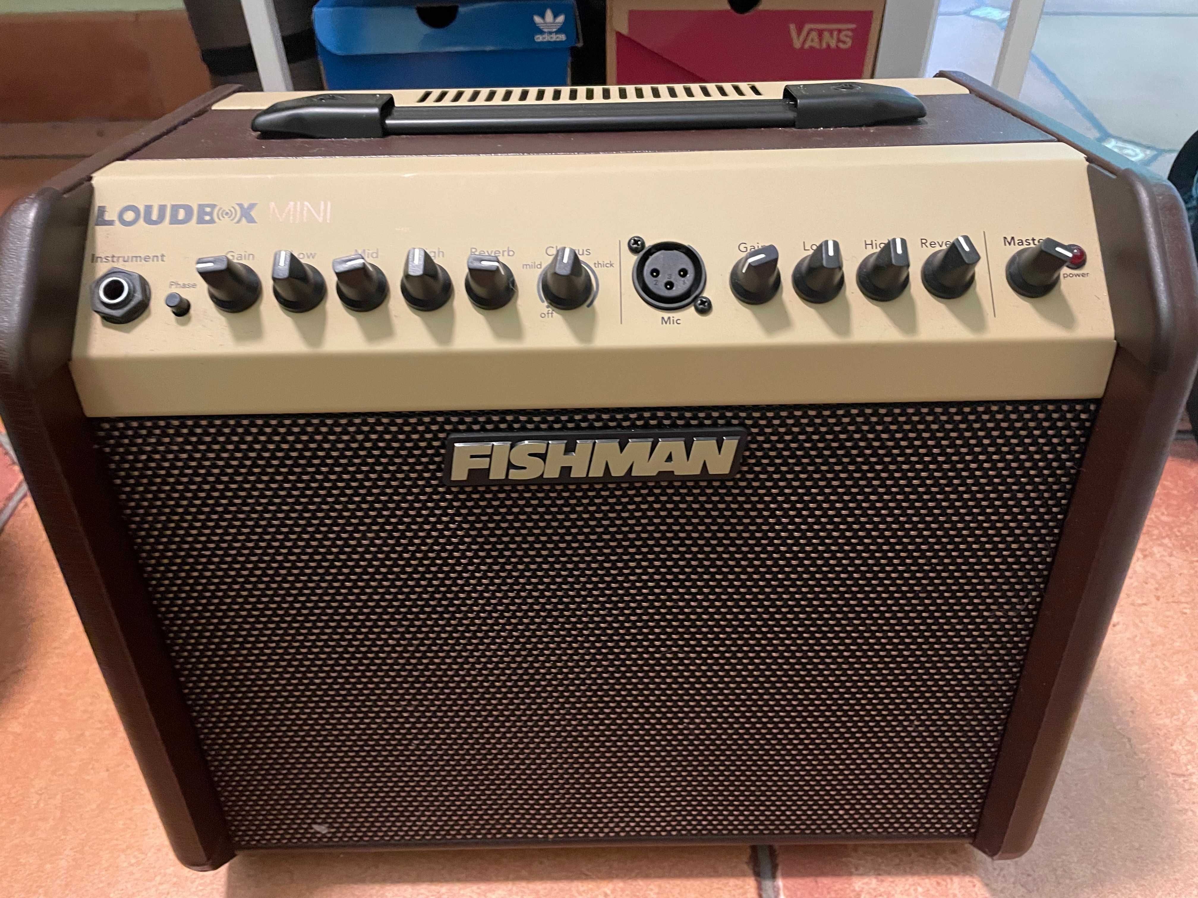 Amplificador de guitarra acústica FISHMAN mod: LBX-EX5 Loudbox Mini