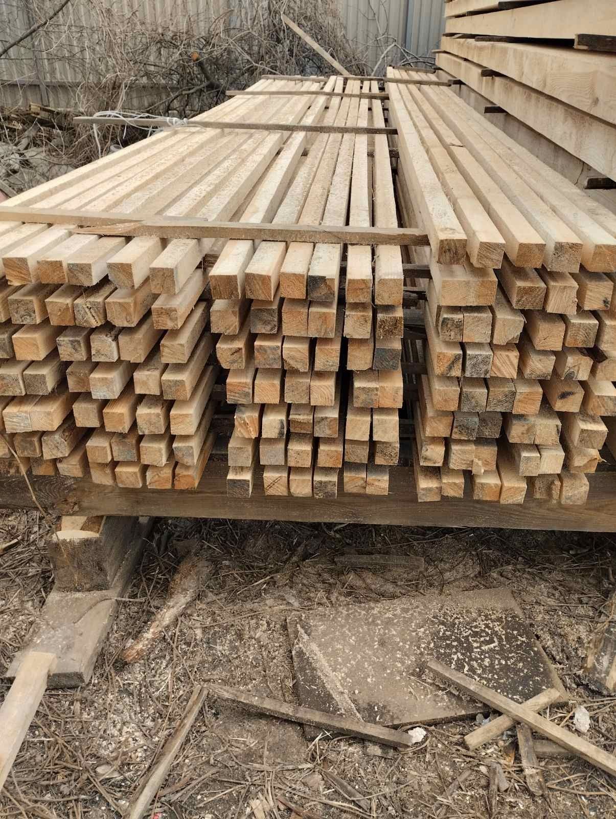 Пиломатеріали дошка та крокви свіжепіл завжди є в наявності.