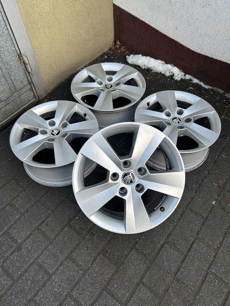 Felgi Skoda Superb III 3V0 5x112 6,5x16,et.41 super stan