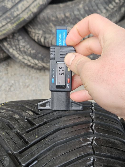 Шины БУ 225 55 R 19 Michelin cross climate SUV комплект всесезон