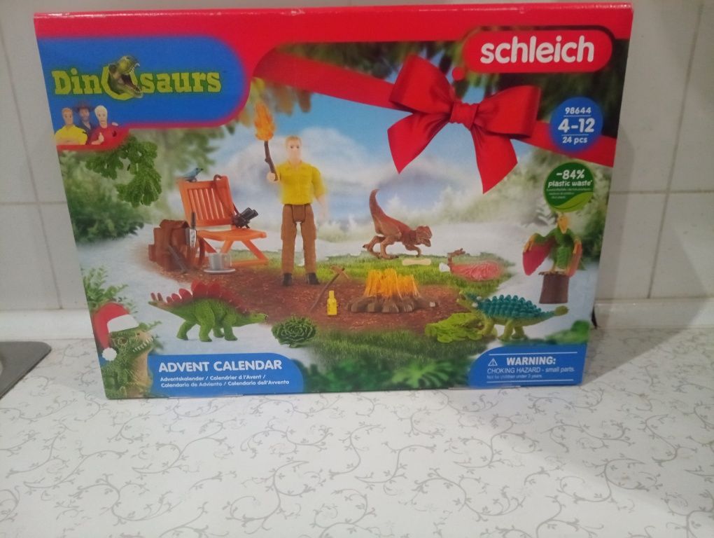 Адвент календарі Schleich та собаки