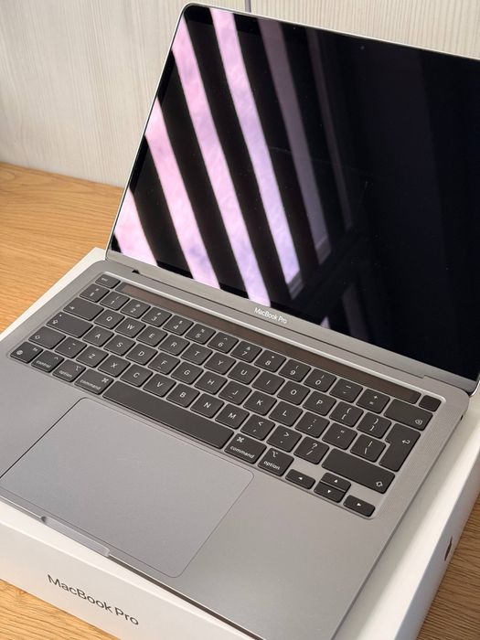 MacBook Pro 13”, M1 16GB 256GB 2021