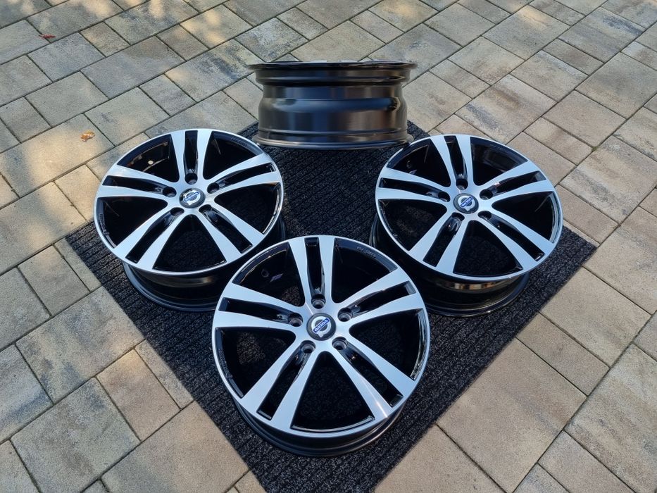 Volvo 16" Felgi nowe 5x108 V40 C30 V50 S60 V60 S40 C70 Czarny / Poler