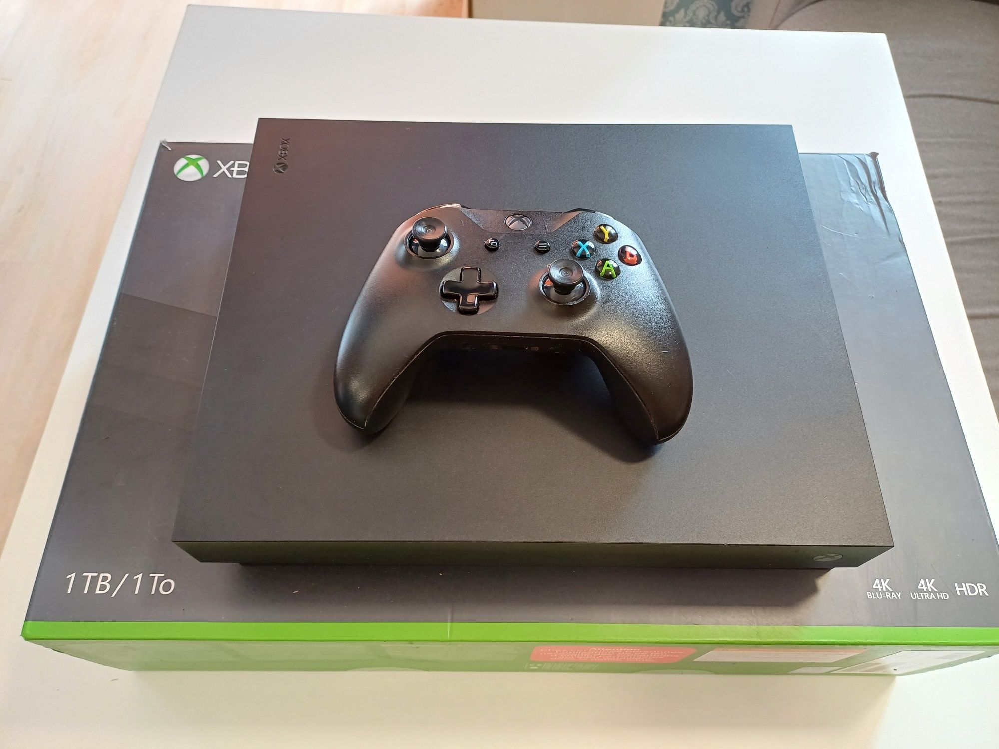 Xbox One X Preta