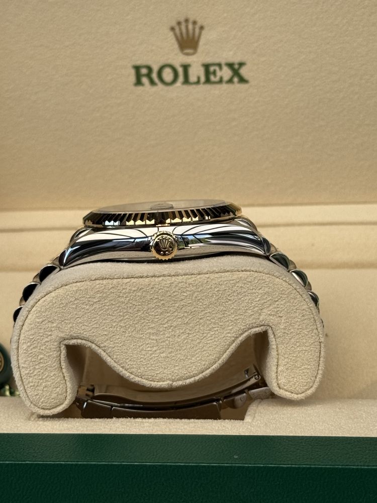Rolex Sky-dweller Two-tone 42mm Slaon Kruk 09.2023 ( Nienoszony)