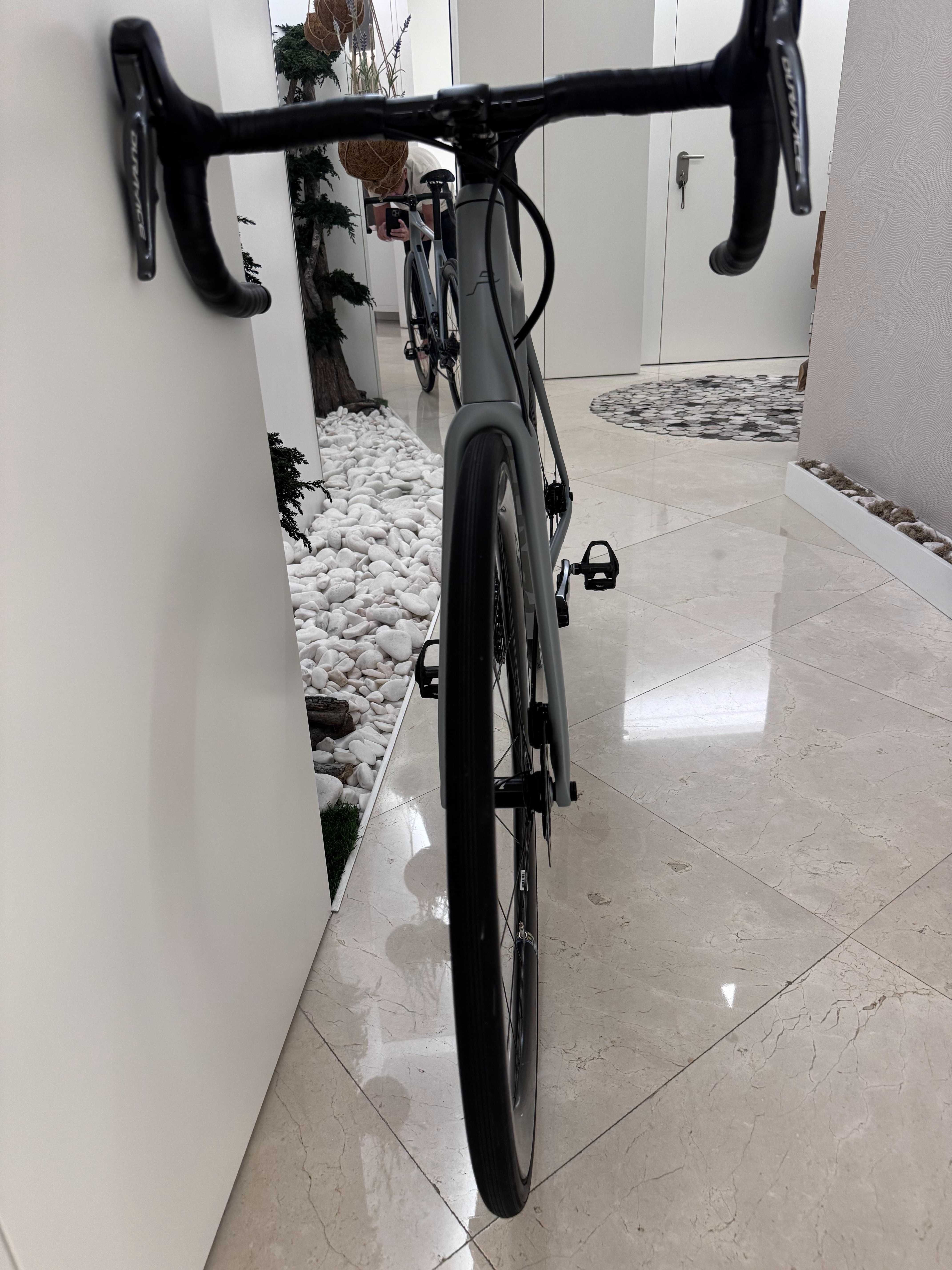 Bicicleta Parlee ALTUM DISC LE Personalizada / Venda por componentes