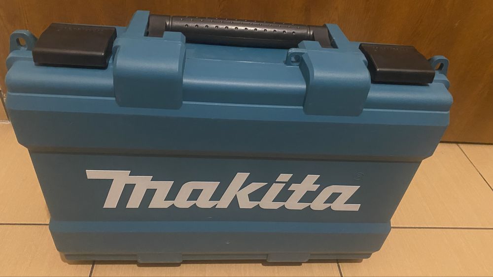 Makita 18v. Wkrętarka ddf482+bateria 3ah walizka. Nowe
