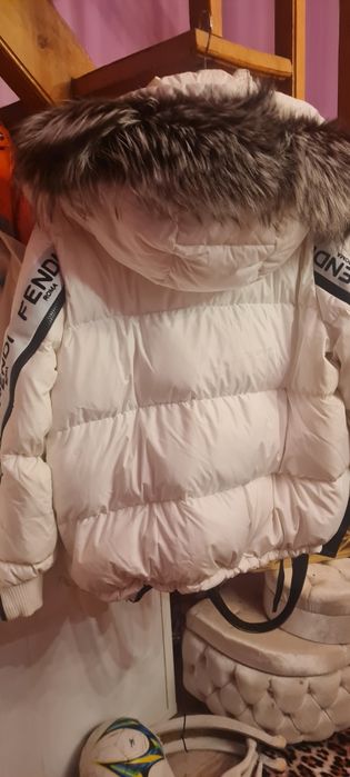Kurtka Biala Fendi