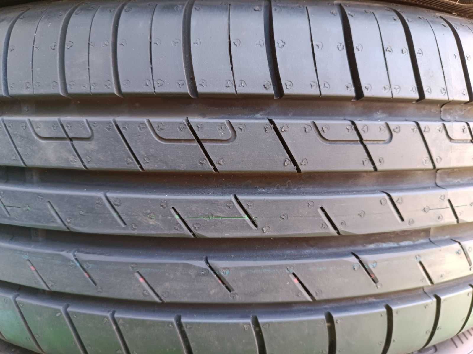 205/55/17 GoodYear EfficientGrip Performance RFT *