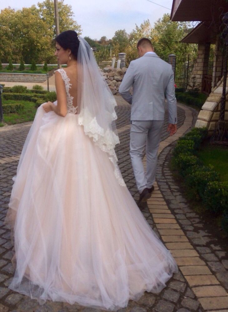 Очень красивое Свадебное платье