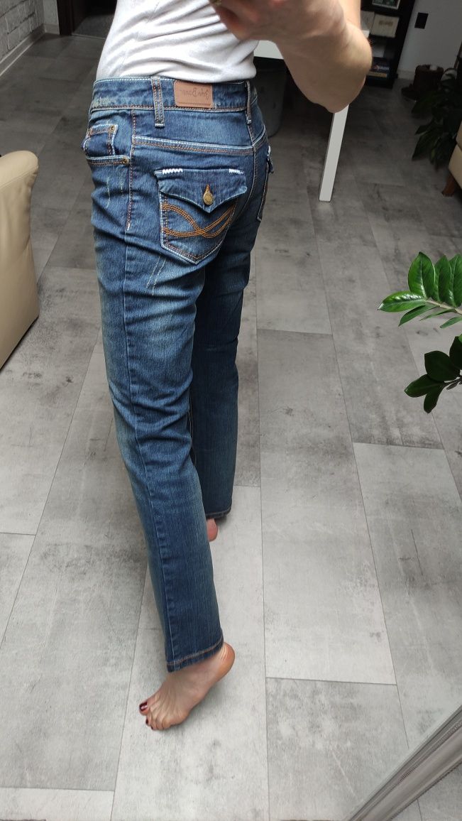 Nowe proste jeansy xs
