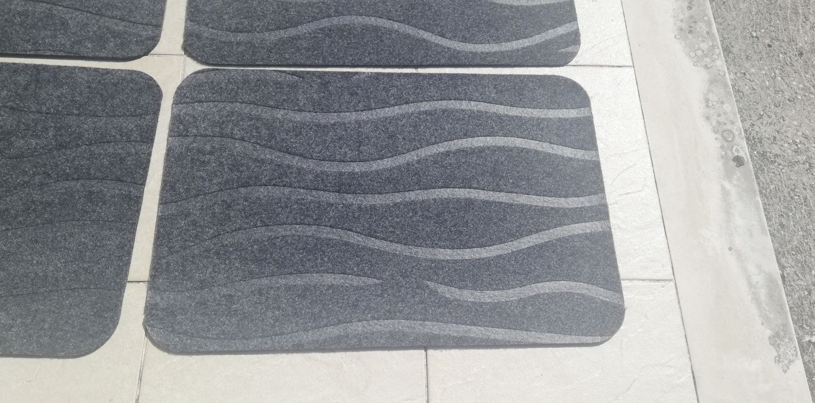 Conjunto de 4 tapetes novos