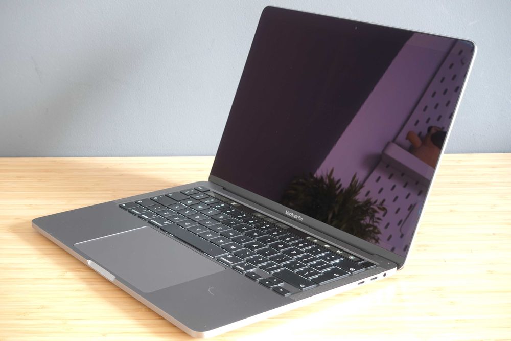 MacBook Pro 13" (2020) - Core i5, 16GB RAM, 512GB SSD