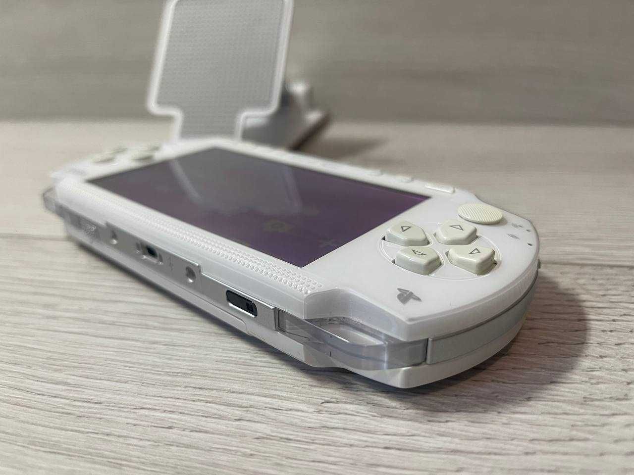 Sony PSP 32 GB + 40 ігор PLayStation Portable White