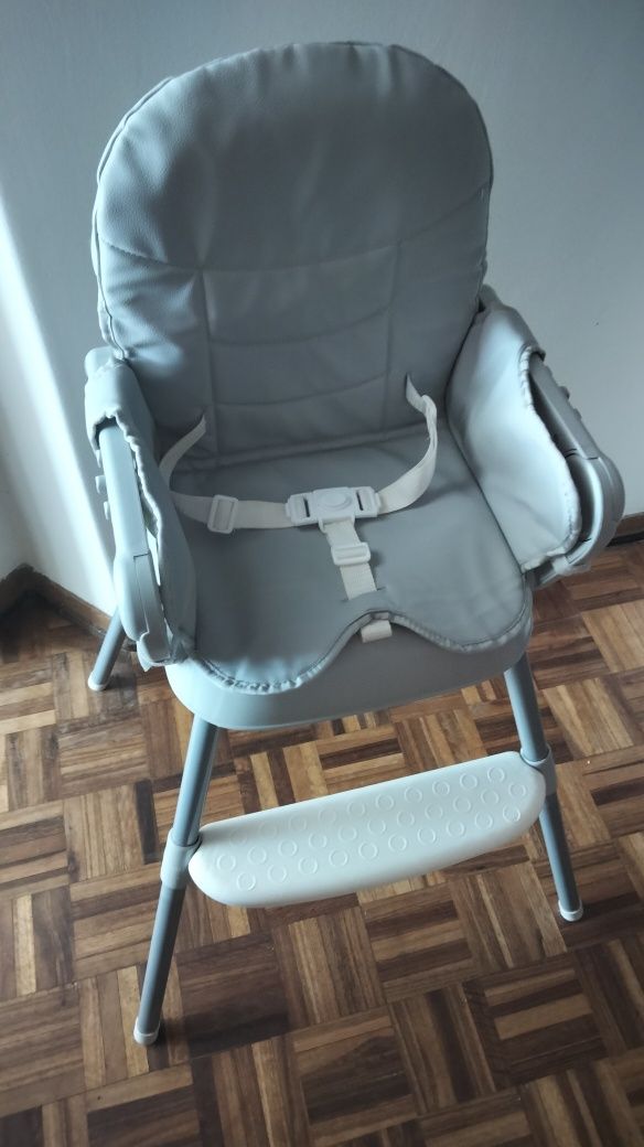 Cadeira de Refeição Evolutiva com forro almofadado