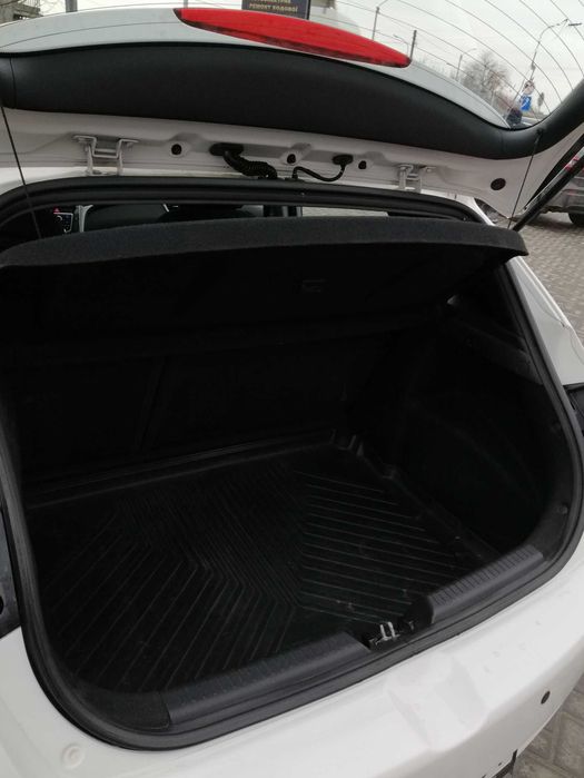 Продам авто Hundai i30 в гарному стані
