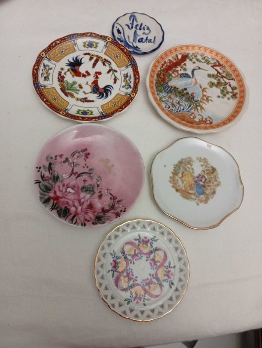 6 Pratos decorativos em loiça