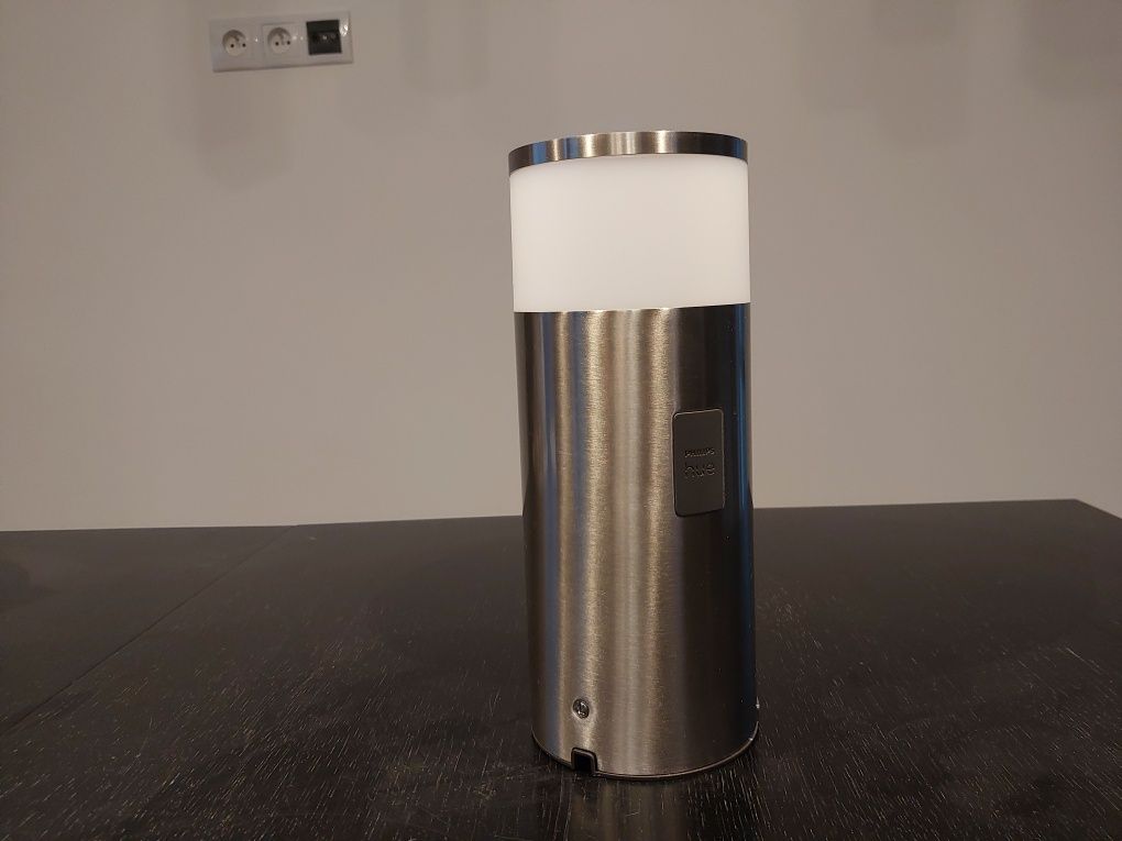 Philips Hue White and Color Ambiance Zewnętrzna lampa stojąca Calla
