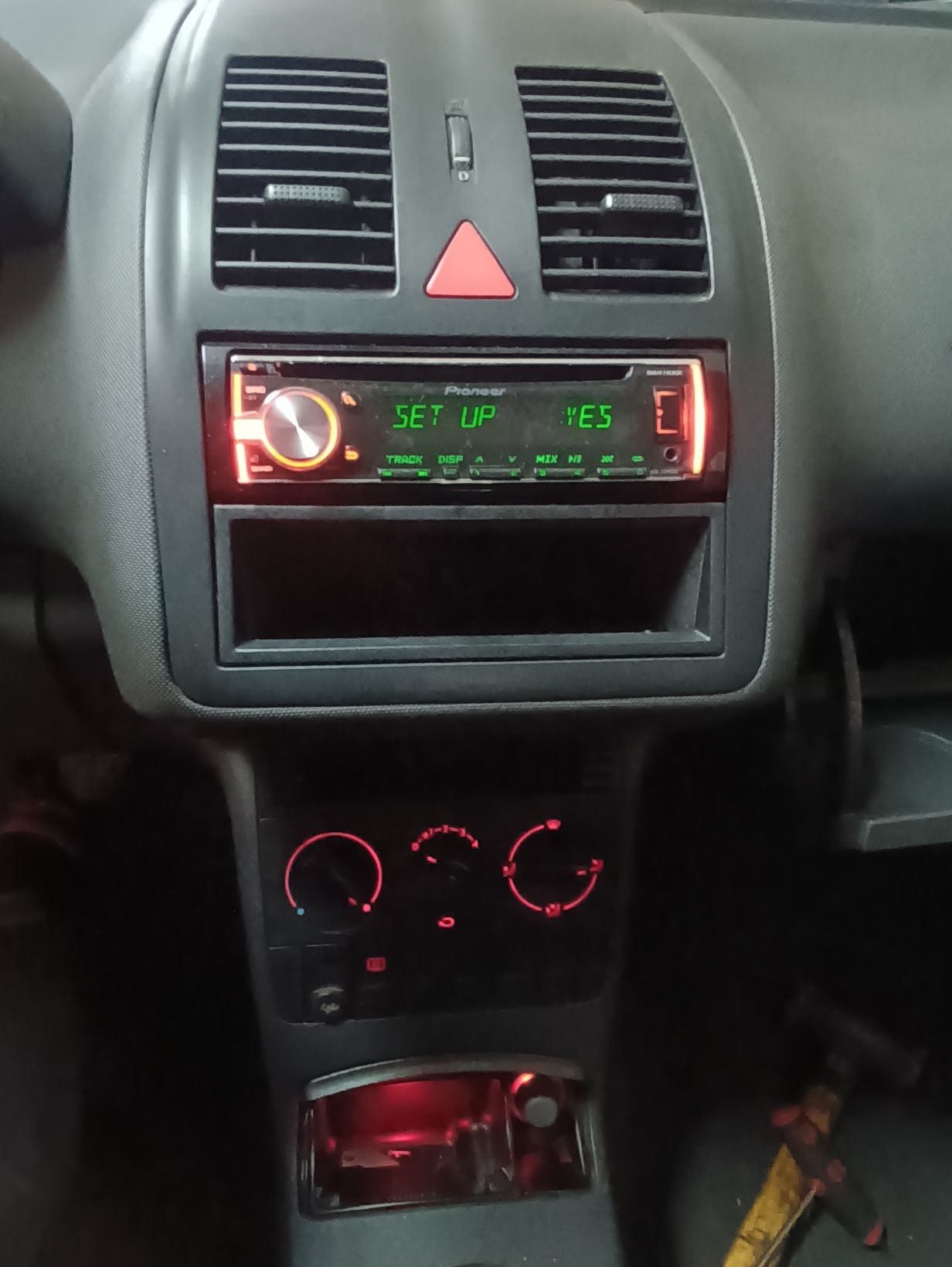 VW polo 6n2    1.0 mpi