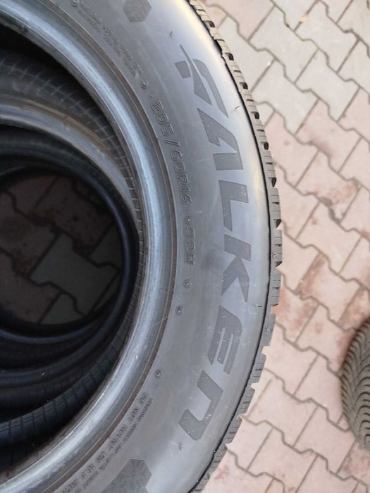 Opony zimowe firmy Falken 205/60/R16 jak nowe