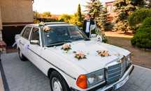 Oldtimer na wesele/auto do ślubu - MERCEDES W123